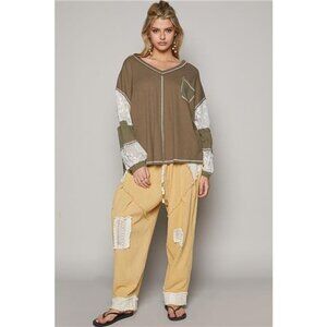 POL V-Neck Lace Balloon Sleeve Exposed Seam Top